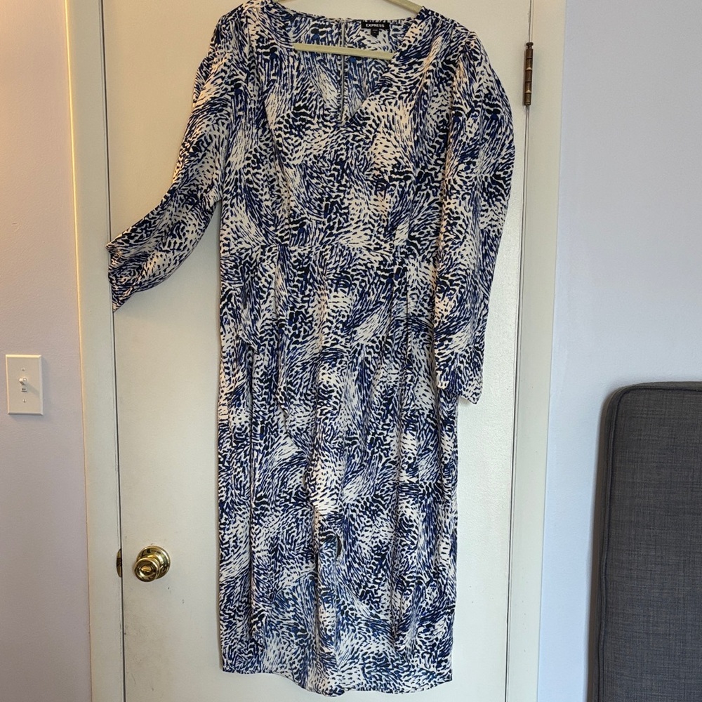 Express Blue and White Long Sleeve Printed Midi Dress